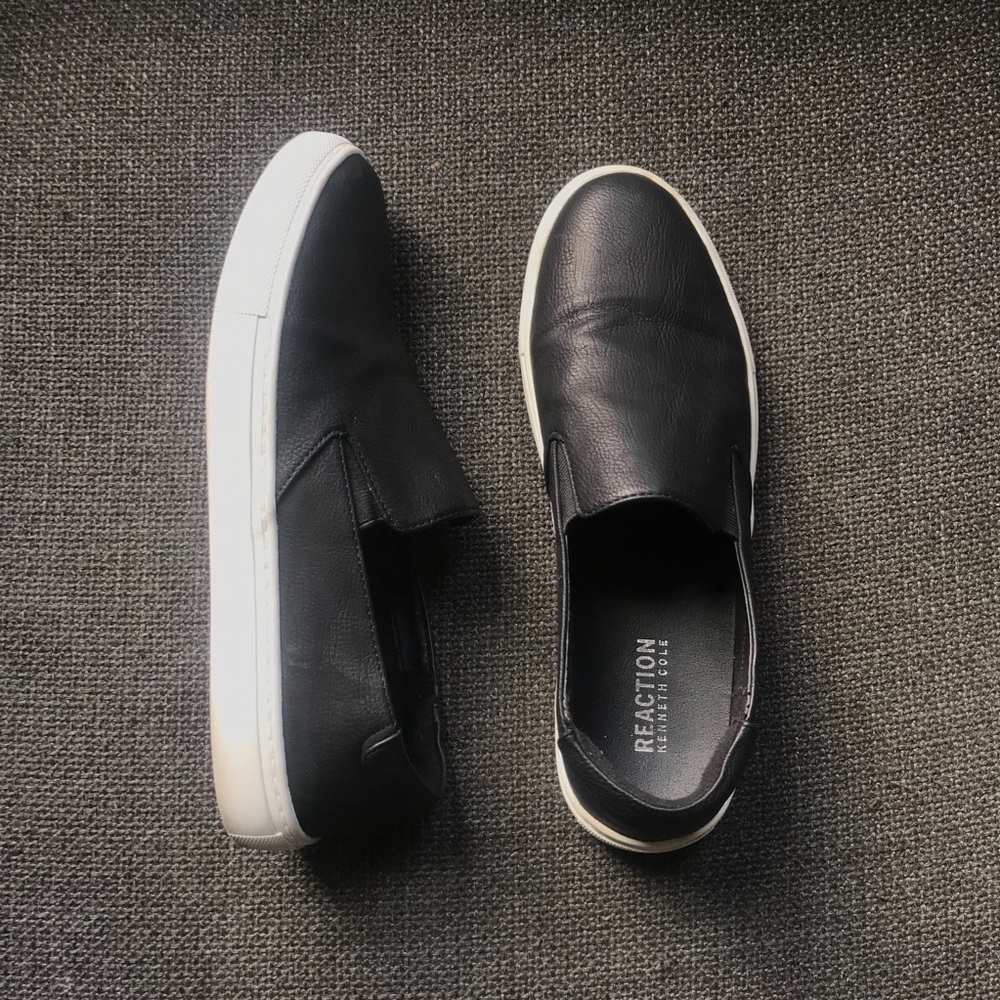 Kenneth Cole reaction black slip on sneakers